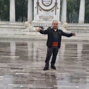 Meet your Posher, Salomon